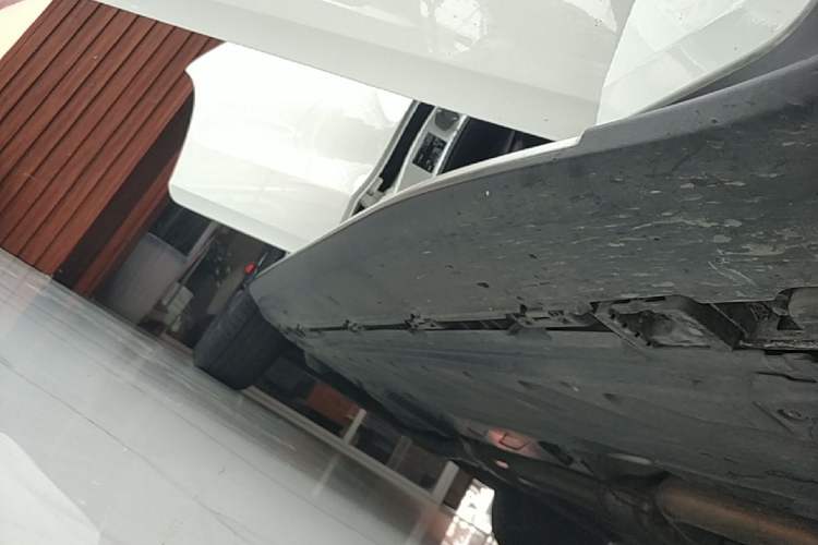 Used Mercedes-Benz GLC 2021 GLC 300 L 4MATIC Dynamic Model Right Side Sill