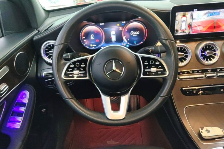 Used Mercedes-Benz GLC 2021 GLC 260 L 4MATIC Luxury Model Steering Wheel