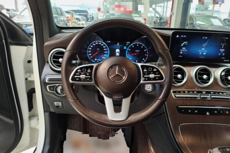 Used Mercedes-Benz GLC 2021 GLC 260 L 4MATIC Luxury Model Steering Wheel