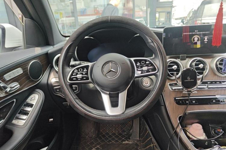 Used Mercedes-Benz GLC 2021 GLC 260 L 4MATIC Luxury Model Steering Wheel