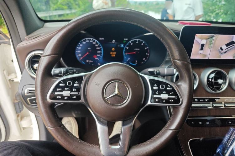 Used Mercedes-Benz GLC 2021 GLC 300 L 4MATIC Dynamic Model Steering Wheel
