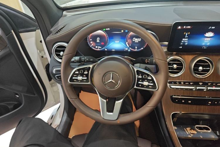 Used Mercedes-Benz GLC 2021 GLC 300 L 4MATIC Dynamic Model Steering Wheel