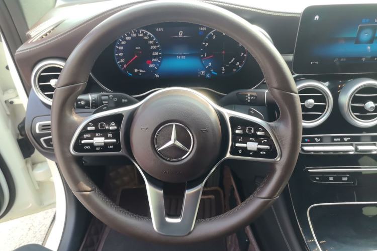 Used Mercedes-Benz GLC 2021 GLC 260 L 4MATIC Dynamic Edition Steering Wheel