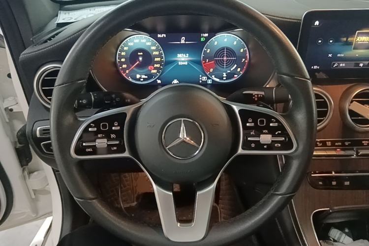 Used Mercedes-Benz GLC 2021 GLC 300 L 4MATIC Dynamic Model Steering Wheel