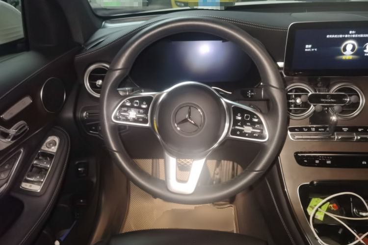 Used Mercedes-Benz GLC 2021 GLC 260 L 4MATIC Luxury Model Steering Wheel