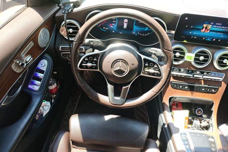 Used Mercedes-Benz GLC 2021 GLC 300 L 4MATIC Dynamic Model Steering Wheel