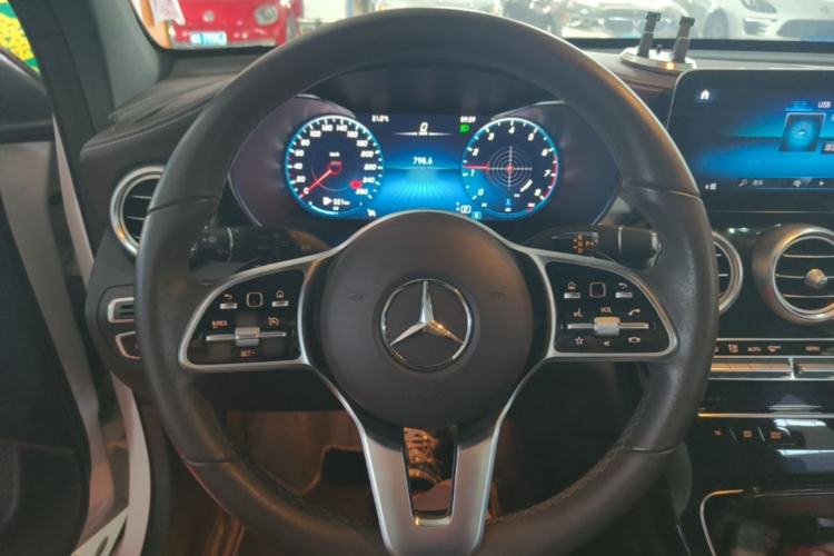Used Mercedes-Benz GLC 2021 GLC 260 L 4MATIC Dynamic Edition Steering Wheel