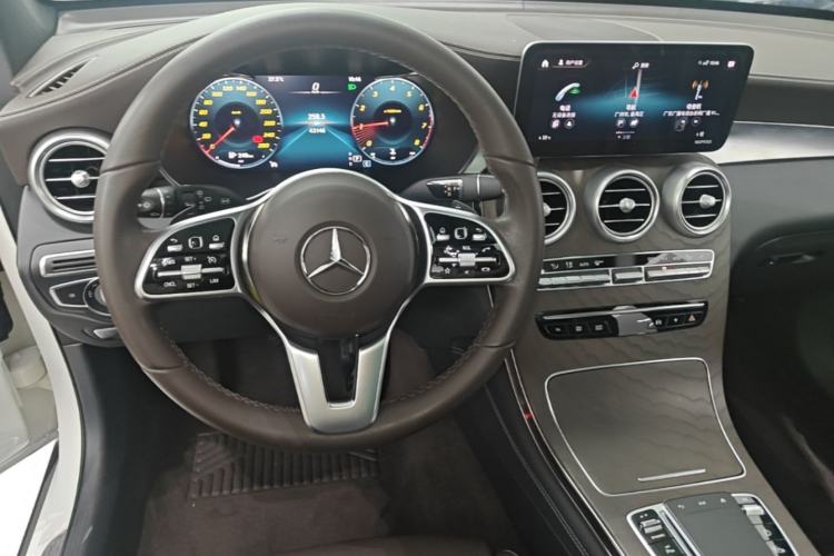 Used Mercedes-Benz GLC 2021 GLC 260 L 4MATIC Luxury Model Steering Wheel