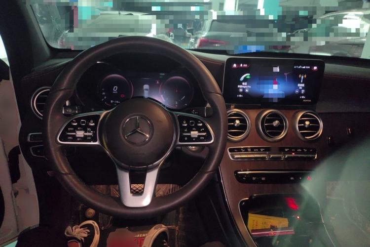 Used Mercedes-Benz GLC 2021 GLC 300 L 4MATIC Dynamic Model Steering Wheel