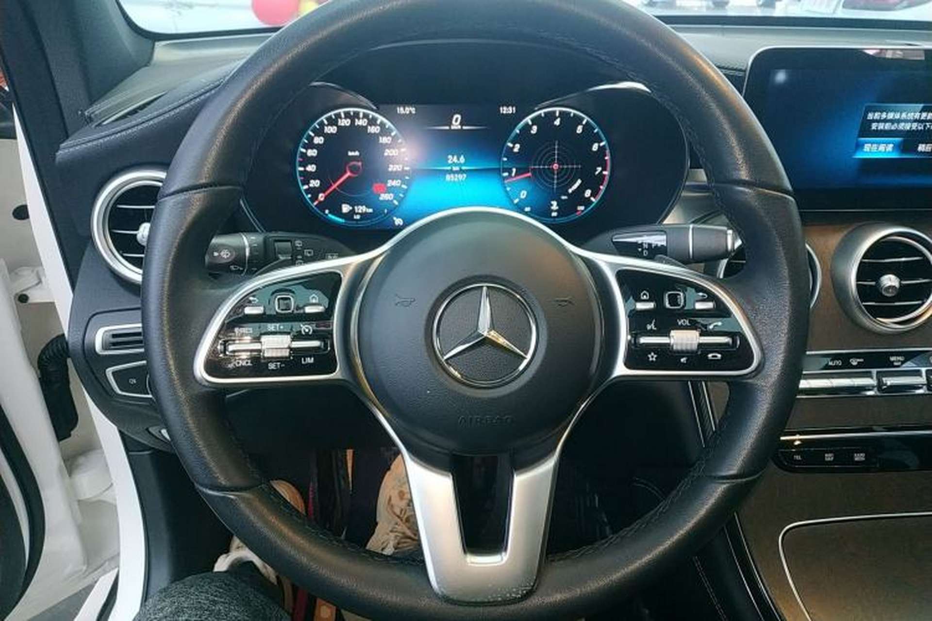 Used Mercedes-Benz GLC 2021 GLC 260 L 4MATIC Luxury Model Steering Wheel