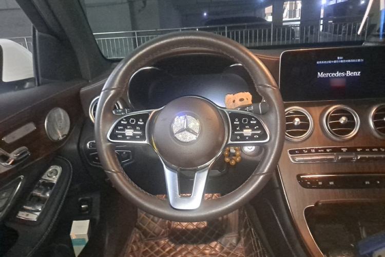 Used Mercedes-Benz GLC 2021 GLC 300 L 4MATIC Dynamic Model Steering Wheel