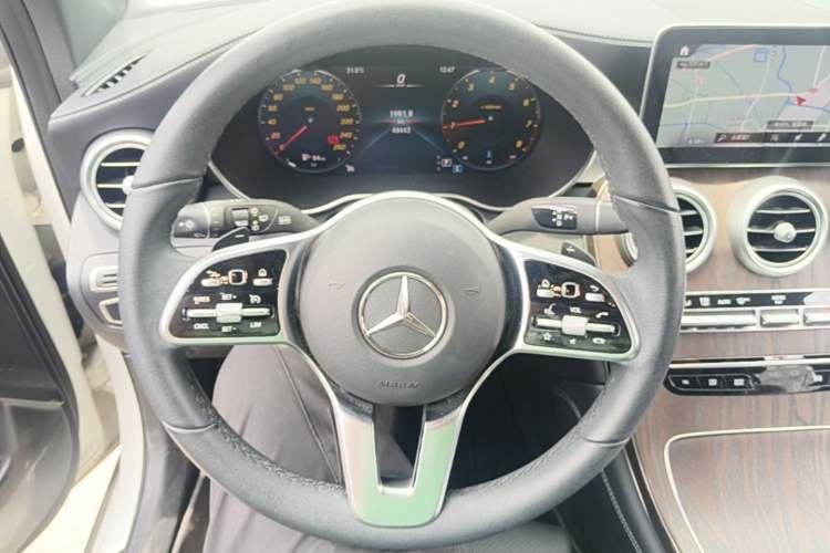 Used Mercedes-Benz GLC 2021 GLC 260 L 4MATIC Luxury Model Steering Wheel
