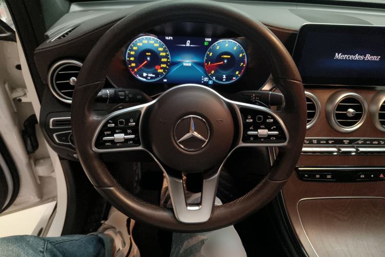 Used Mercedes-Benz GLC 2021 GLC 260 L 4MATIC Luxury Model Steering Wheel