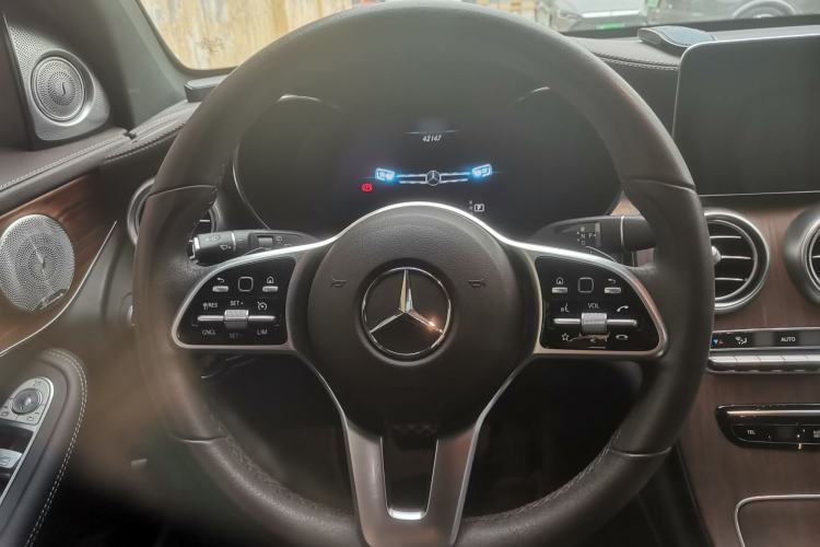 Used Mercedes-Benz GLC 2021 GLC 300 L 4MATIC Dynamic Model Steering Wheel