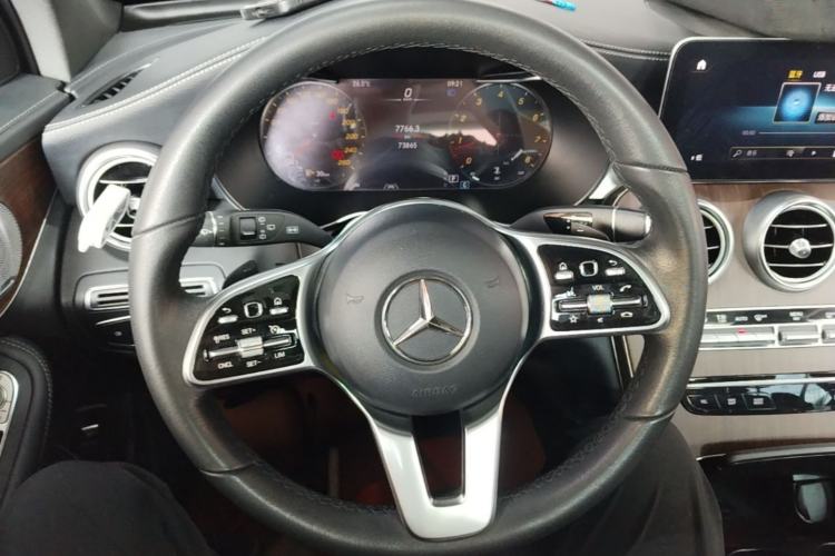 Used Mercedes-Benz GLC 2021 GLC 300 L 4MATIC Dynamic Model Steering Wheel