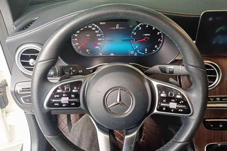 Used Mercedes-Benz GLC 2021 GLC 300 L 4MATIC Dynamic Model Steering Wheel