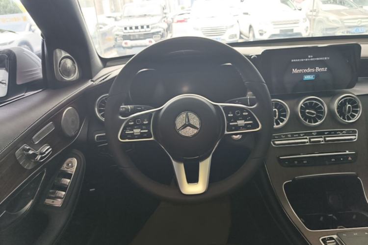 Used Mercedes-Benz GLC 2021 GLC 300 L 4MATIC Dynamic Model Steering Wheel