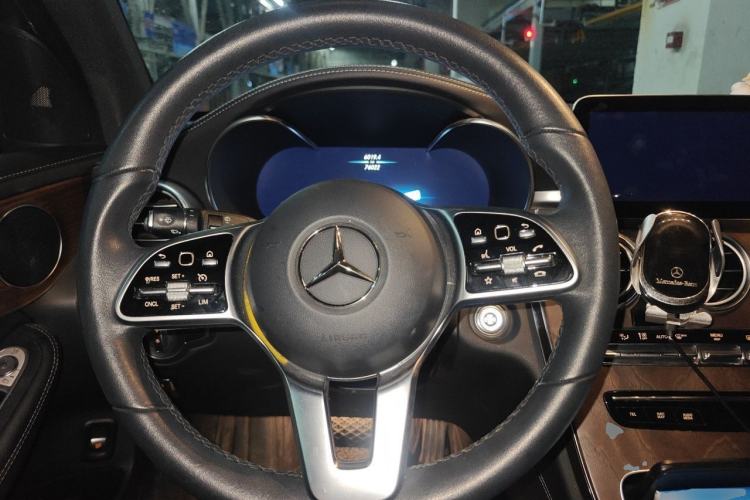 Used Mercedes-Benz GLC 2021 GLC 260 L 4MATIC Luxury Model Steering Wheel