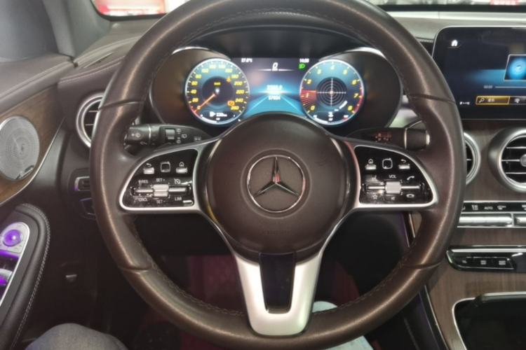 Used Mercedes-Benz GLC 2021 GLC 300 L 4MATIC Dynamic Model Steering Wheel