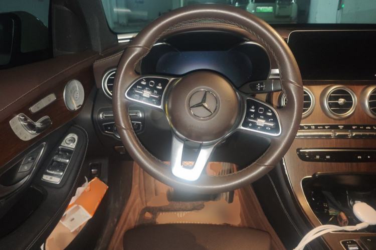 Used Mercedes-Benz GLC 2021 GLC 300 L 4MATIC Dynamic Model Steering Wheel