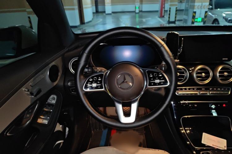 Used Mercedes-Benz GLC 2021 GLC 260 L 4MATIC Dynamic Edition Steering Wheel