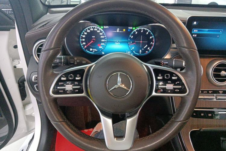 Used Mercedes-Benz GLC 2021 GLC 300 L 4MATIC Dynamic Model Steering Wheel