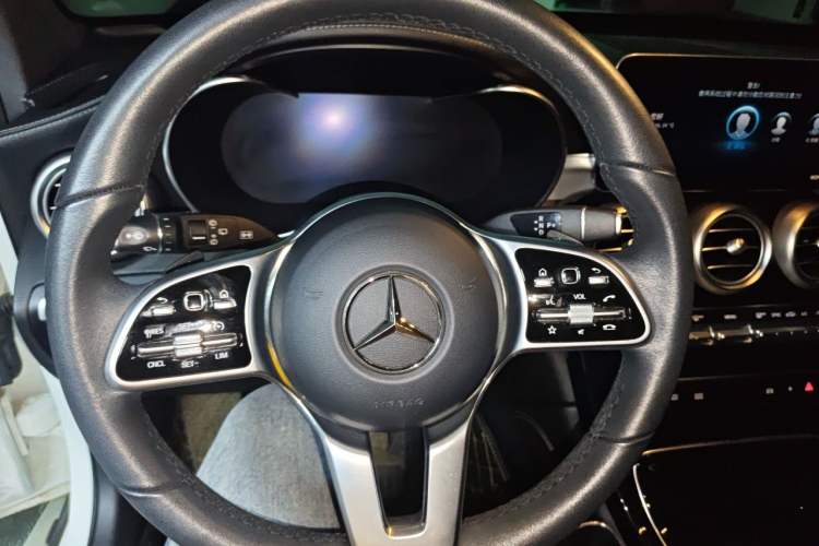 Used Mercedes-Benz GLC 2021 GLC 260 L 4MATIC Dynamic Edition Steering Wheel