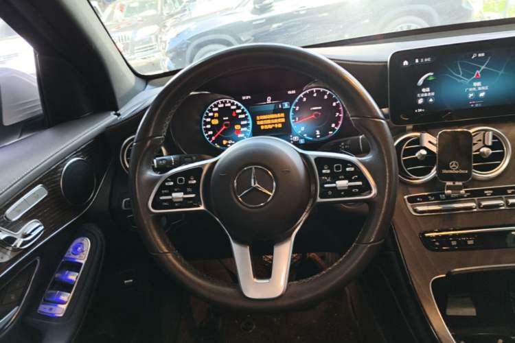 Used Mercedes-Benz GLC 2021 GLC 260 L 4MATIC Luxury Model Steering Wheel