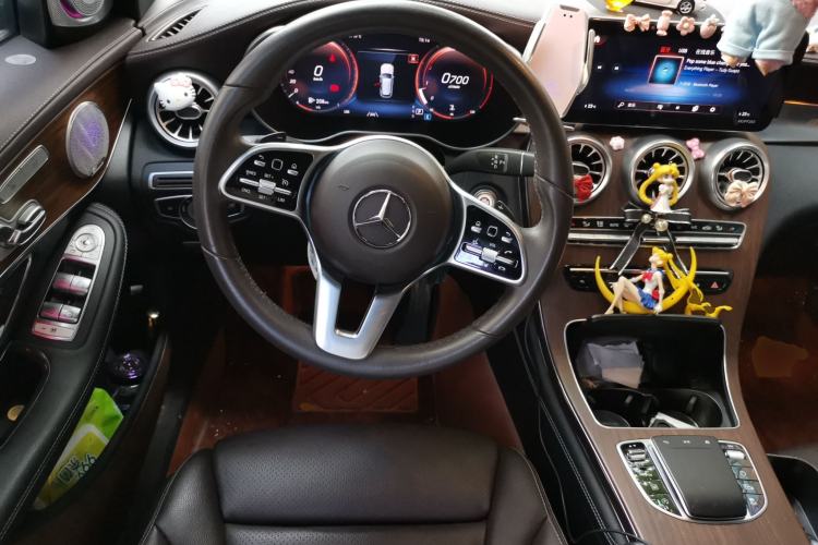 Used Mercedes-Benz GLC 2021 GLC 300 L 4MATIC Dynamic Model Steering Wheel