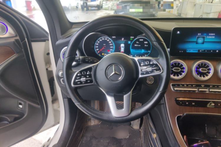 Used Mercedes-Benz GLC 2021 GLC 300 L 4MATIC Dynamic Model Steering Wheel