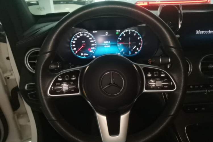 Used Mercedes-Benz GLC 2021 GLC 260 L 4MATIC Luxury Model Steering Wheel