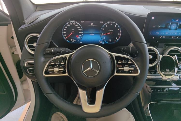 Used Mercedes-Benz GLC 2021 GLC 260 L 4MATIC Dynamic Edition Steering Wheel