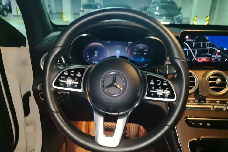 Used Mercedes-Benz GLC 2021 GLC 300 L 4MATIC Dynamic Model Steering Wheel