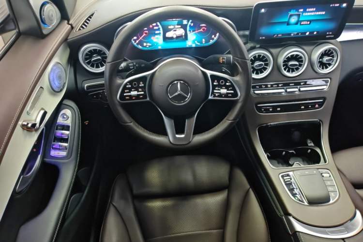 Used Mercedes-Benz GLC 2021 GLC 260 L 4MATIC Dynamic Edition Steering Wheel