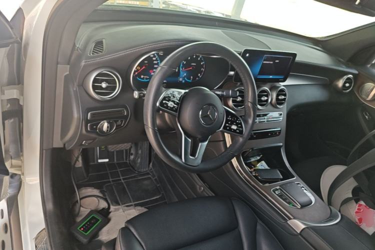 Used Mercedes-Benz GLC 2021 GLC 300 L 4MATIC Dynamic Model Steering Wheel