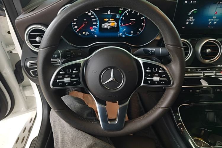 Used Mercedes-Benz GLC 2021 GLC 260 L 4MATIC Dynamic Edition Steering Wheel