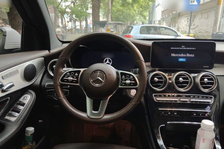 Used Mercedes-Benz GLC 2021 GLC 260 L 4MATIC Dynamic Edition Steering Wheel