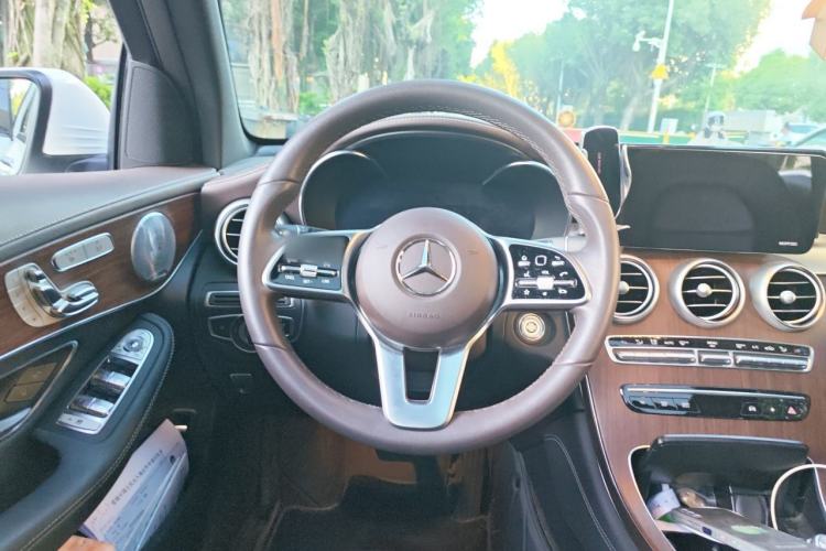 Used Mercedes-Benz GLC 2021 GLC 300 L 4MATIC Dynamic Model Steering Wheel