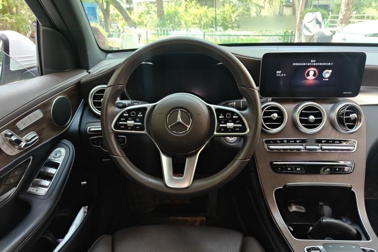 Used Mercedes-Benz GLC 2021 GLC 260 L 4MATIC Luxury Model Steering Wheel