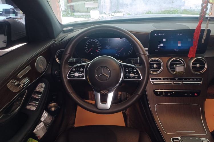 Used Mercedes-Benz GLC 2021 GLC 300 L 4MATIC Dynamic Model Steering Wheel
