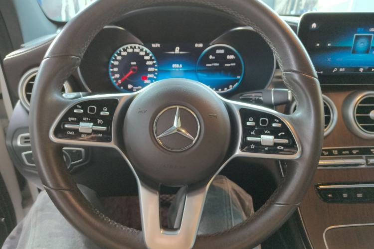 Used Mercedes-Benz GLC 2021 GLC 300 L 4MATIC Dynamic Model Steering Wheel
