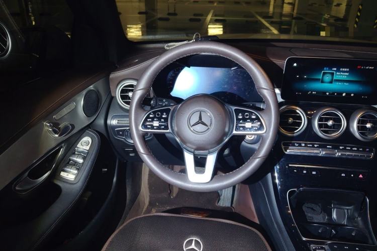 Used Mercedes-Benz GLC 2021 GLC 260 L 4MATIC Dynamic Edition Steering Wheel
