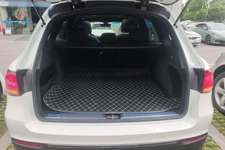 Used Mercedes-Benz GLC 2021 GLC 260 L 4MATIC Dynamic Edition Trunk