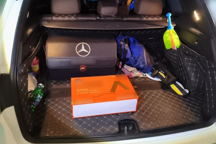 Used Mercedes-Benz GLC 2021 GLC 260 L 4MATIC Luxury Model Trunk