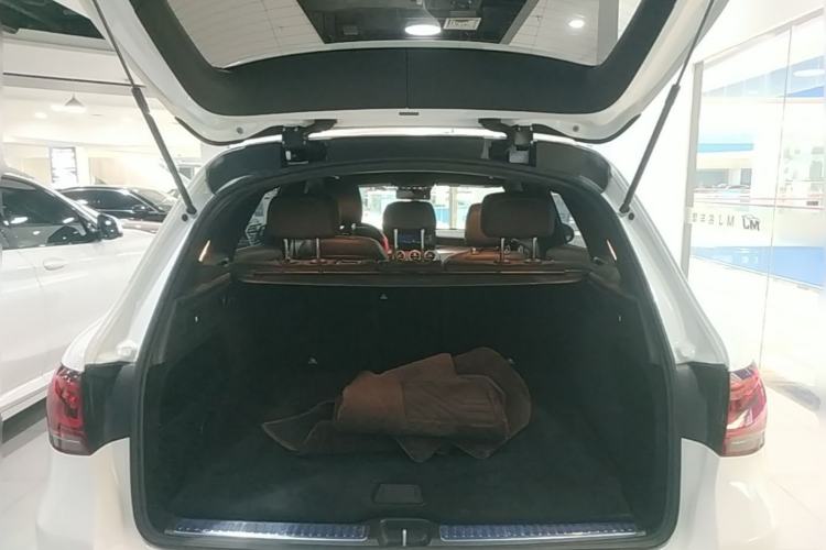 Used Mercedes-Benz GLC 2021 GLC 300 L 4MATIC Dynamic Model Trunk