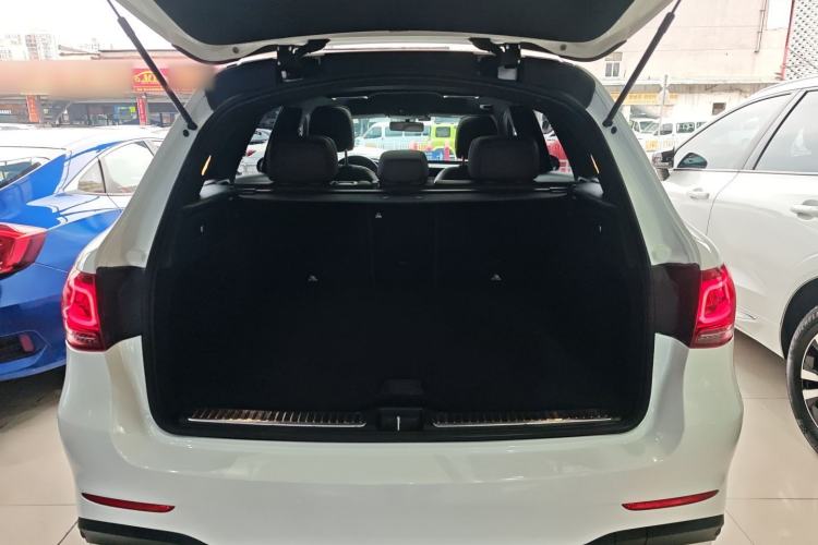 Used Mercedes-Benz GLC 2021 GLC 260 L 4MATIC Luxury Model Trunk
