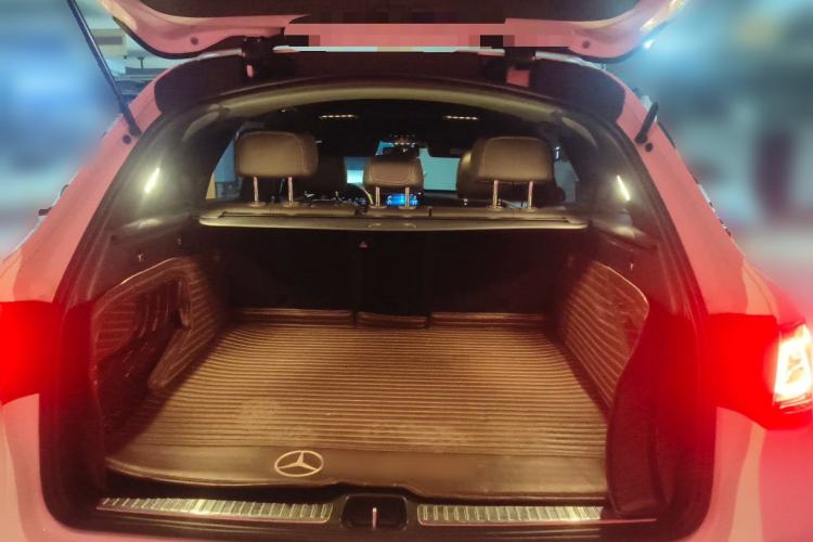 Used Mercedes-Benz GLC 2021 GLC 260 L 4MATIC Dynamic Edition Trunk