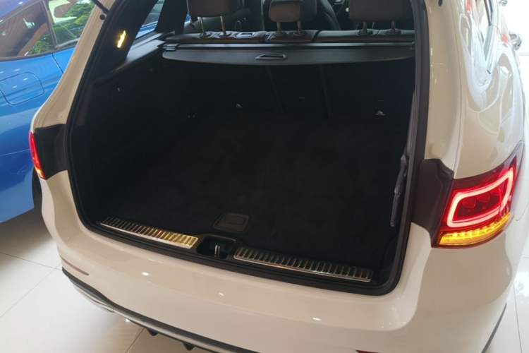 Used Mercedes-Benz GLC 2021 GLC 300 L 4MATIC Dynamic Model Trunk