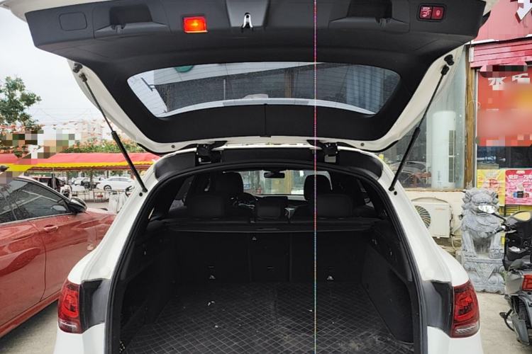 Used Mercedes-Benz GLC 2021 GLC 260 L 4MATIC Luxury Model Trunk