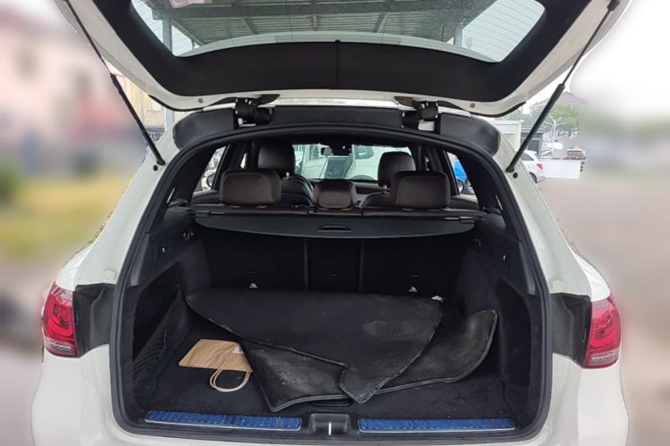 Used Mercedes-Benz GLC 2021 GLC 260 L 4MATIC Dynamic Edition Trunk